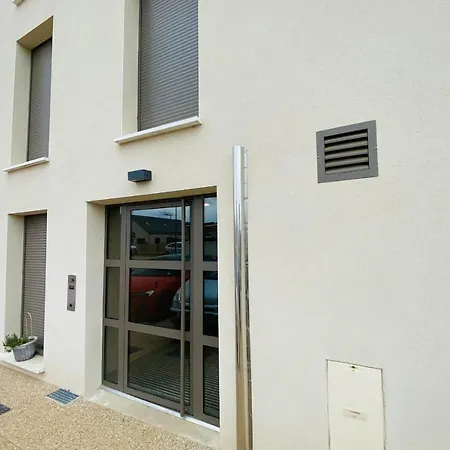 Cozy 69 M2 With Balcony Apartman