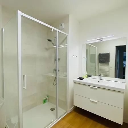 Cozy 69 M2 With Balcony *